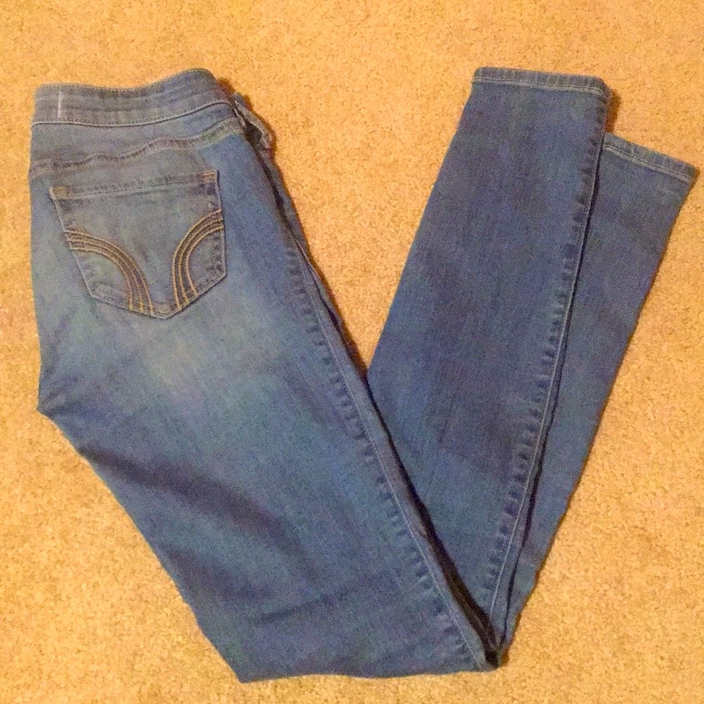 Hollister Classic Jeans - Picture 2 of 4